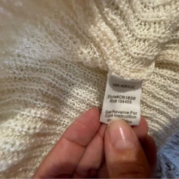 3/$30 Great medium knit cardigan sweater size medium - Picture 4 of 5